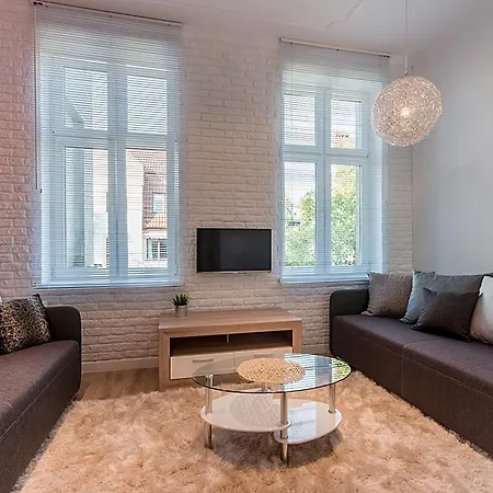 Apartamenty4you - Studia Atlantic